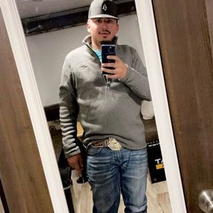 Meet your Posher, Elian